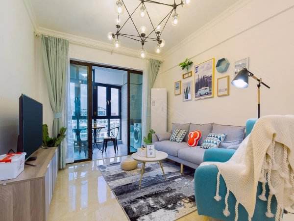 How to transform your work-from-home set-up into a light and bright space